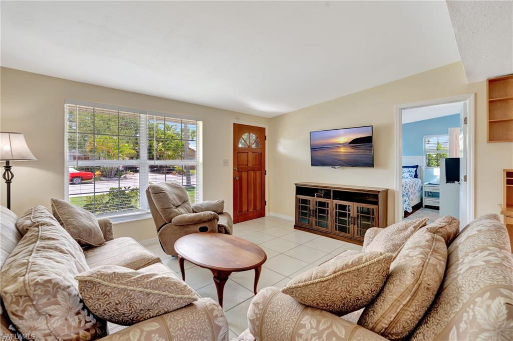 Naples, Florida, 34104, United States, 3 Bedrooms Bedrooms, ,2 BathroomsBathrooms,Residential,For Sale,1883311