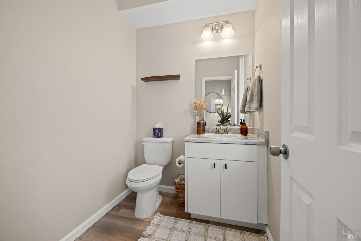 Santa Rosa, California, 95407, United States, 3 Bedrooms Bedrooms, ,3 BathroomsBathrooms,Residential,For Sale,1947152