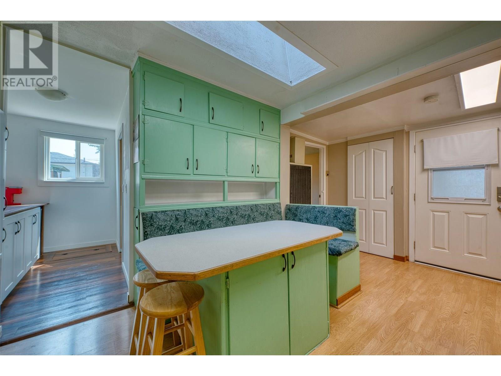 KELOWNA, British Columbia, V1Y 6S9, CA, 5 Bedrooms Bedrooms, ,3 BathroomsBathrooms,Residential,For Sale,1876948