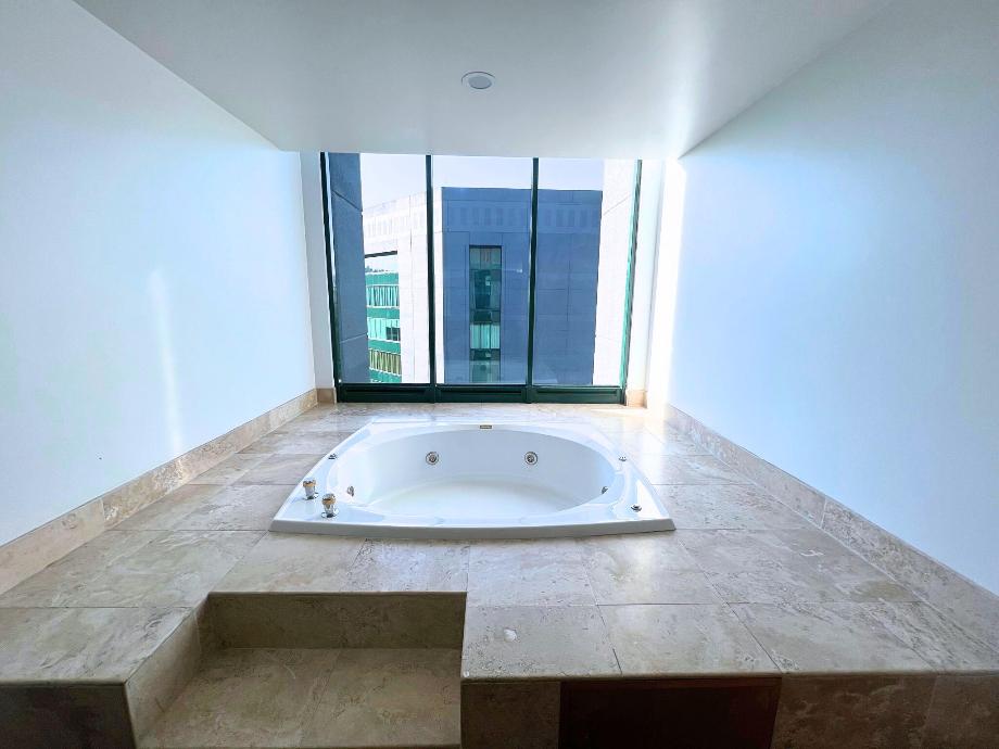 Huixquilucan, Estado de méxico, 52779, Mexico, 4 Bedrooms Bedrooms, ,4 BathroomsBathrooms,Residential,For Sale,2000774