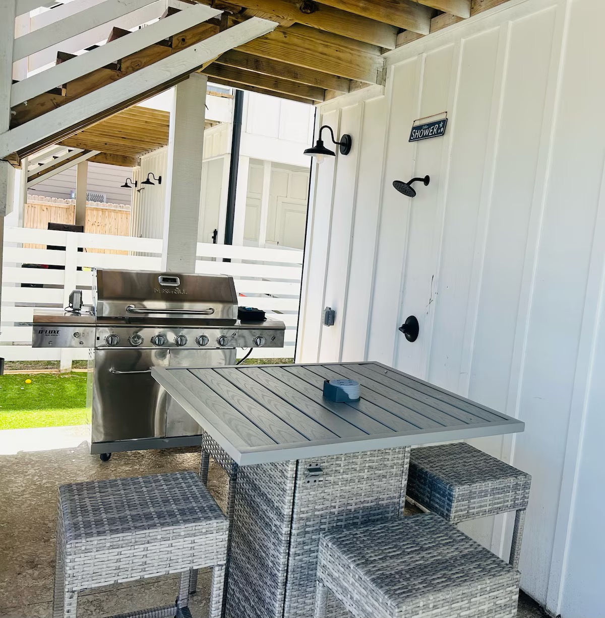 Port Aransas, Texas, 78373, United States, 5 Bedrooms Bedrooms, ,4 BathroomsBathrooms,Residential,For Sale,1982131