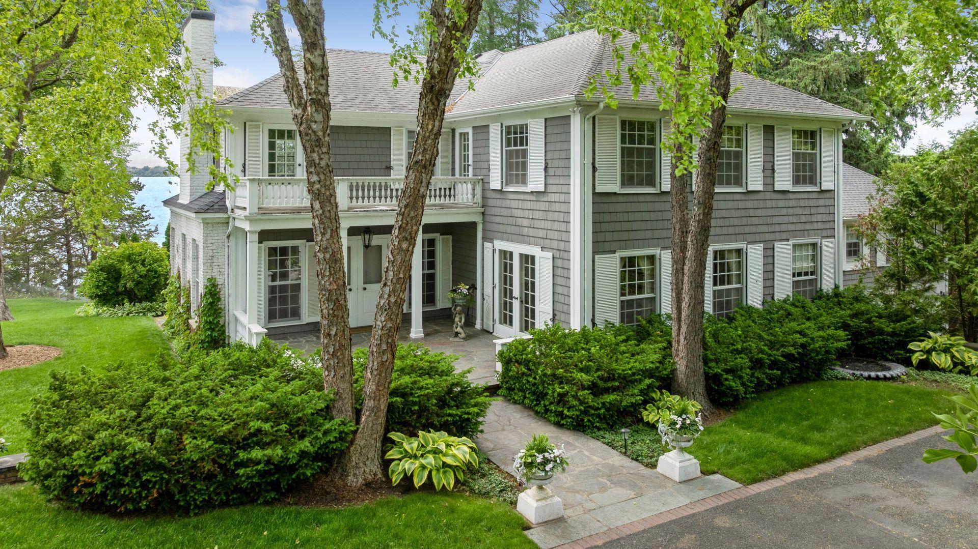 Wayzata, Minnesota, 55391, United States, 5 Bedrooms Bedrooms, ,4 BathroomsBathrooms,Residential,For Sale,1847382