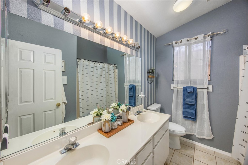 Apple Valley, California, 92307, United States, 5 Bedrooms Bedrooms, ,3 BathroomsBathrooms,Residential,For Sale,2049361