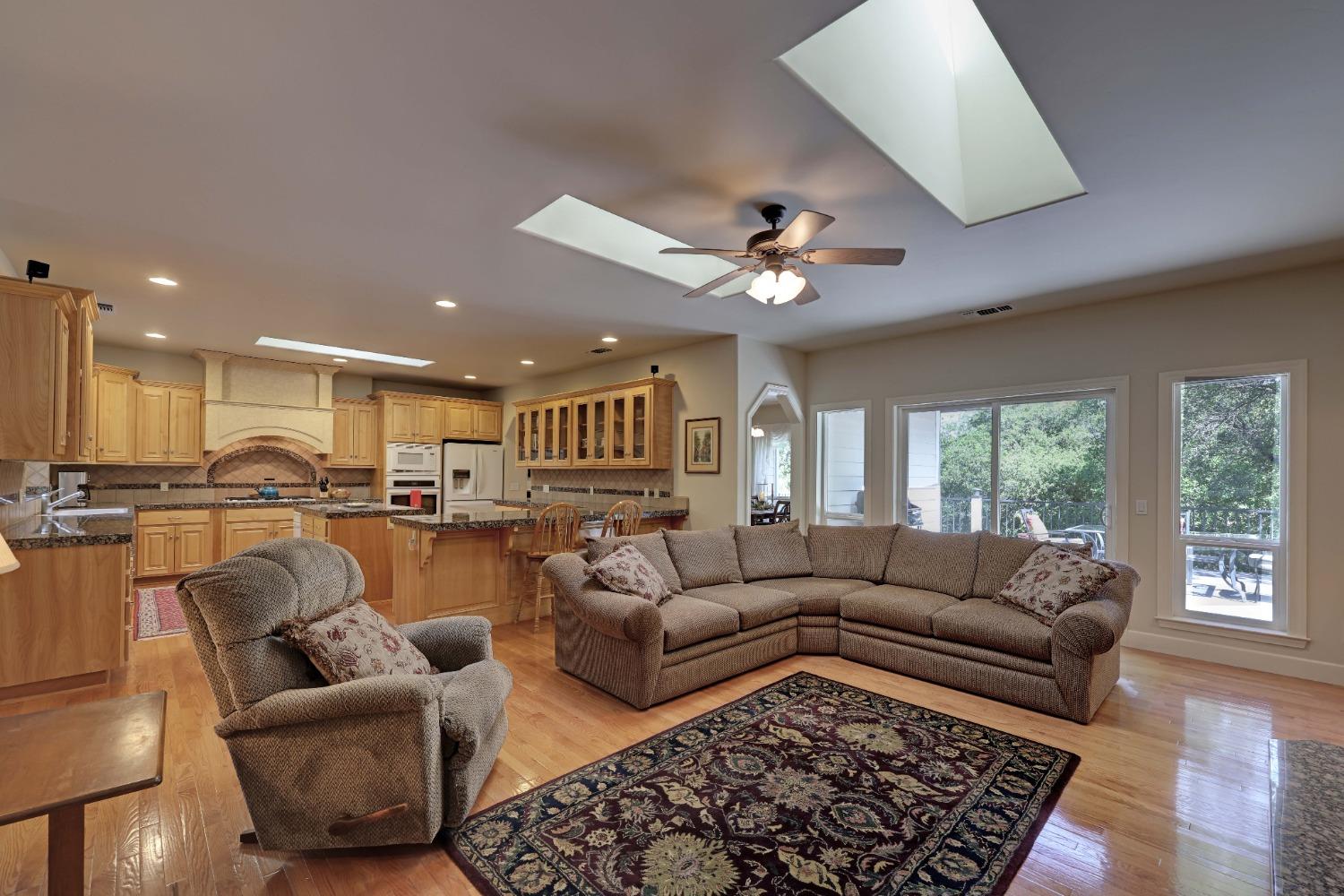 Penn Valley, California, 95946, United States, 3 Bedrooms Bedrooms, ,3 BathroomsBathrooms,Residential,For Sale,1784644