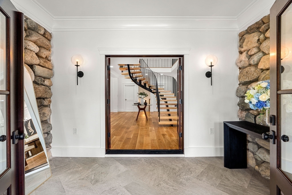 Natick, Massachusetts, 01760, United States, 5 Bedrooms Bedrooms, ,6 BathroomsBathrooms,Residential,For Sale,1901321
