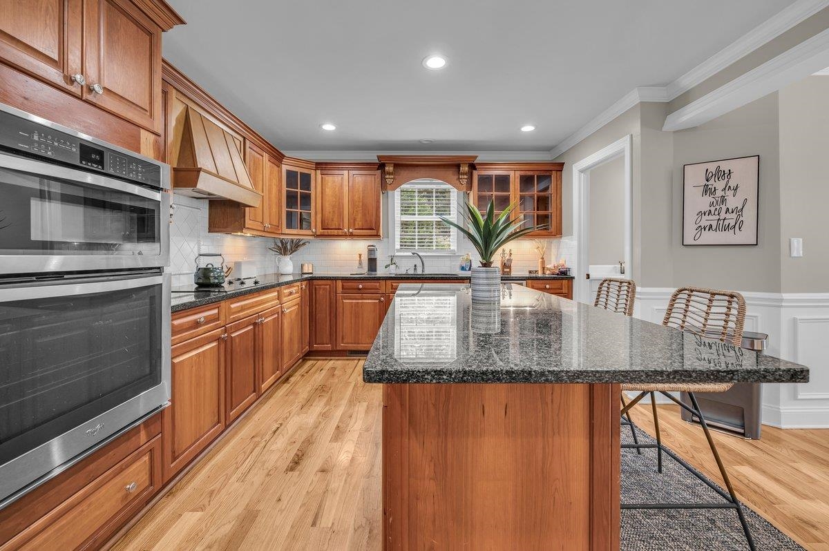 Landrum, South Carolina, 29356, United States, 5 Bedrooms Bedrooms, ,4 BathroomsBathrooms,Residential,For Sale,1990199