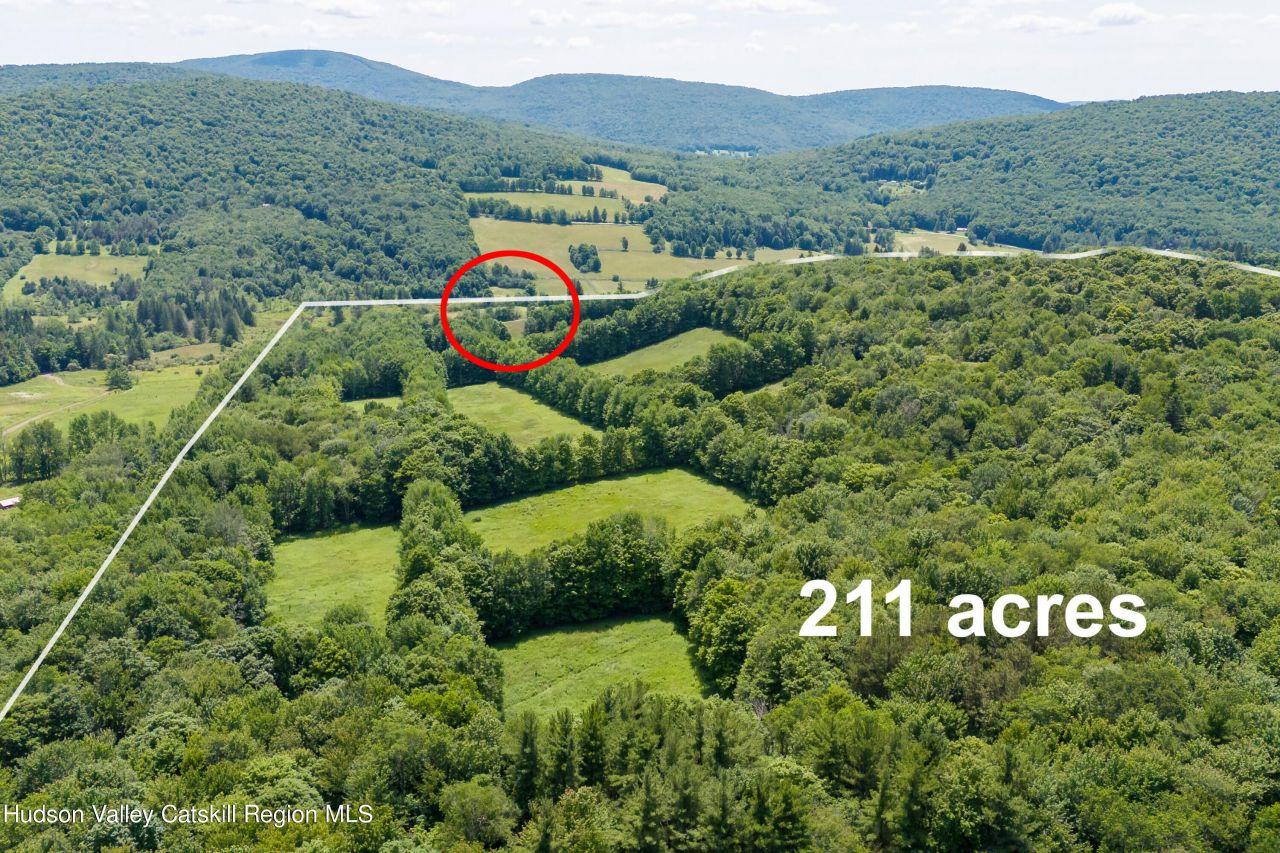 Bovina, New York, 13740, United States, 4 Bedrooms Bedrooms, ,2 BathroomsBathrooms,Residential,For Sale,1826483