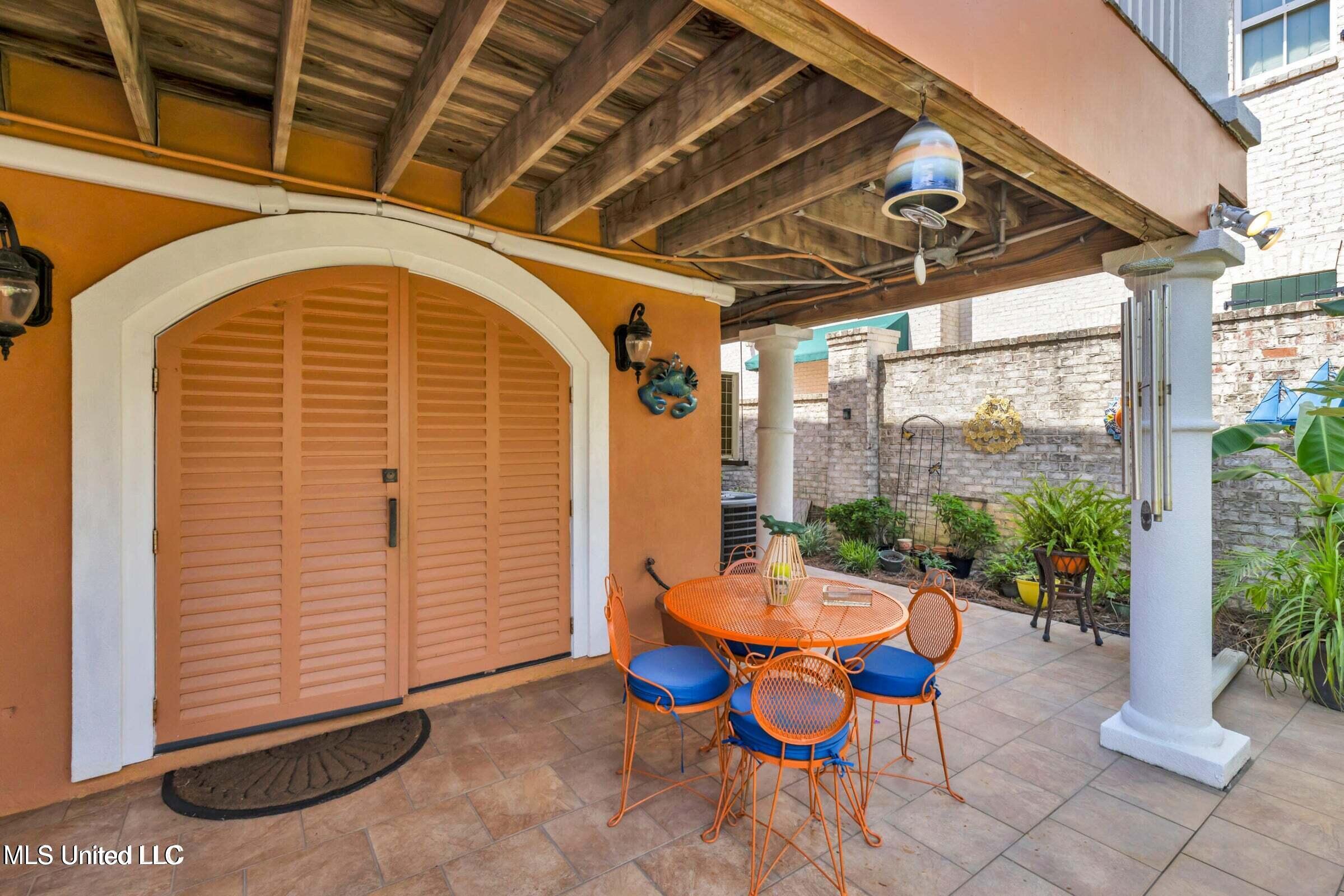 Biloxi, Mississippi, 39530, United States, 3 Bedrooms Bedrooms, ,3 BathroomsBathrooms,Residential,For Sale,1991800