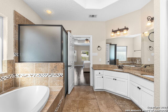 San Antonio, Texas, 78258, United States, 3 Bedrooms Bedrooms, ,3 BathroomsBathrooms,Residential,For Sale,1955508