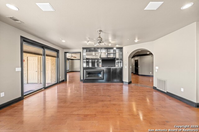 Kerrville, Texas, 78028, United States, 3 Bedrooms Bedrooms, ,5 BathroomsBathrooms,Residential,For Sale,2002540