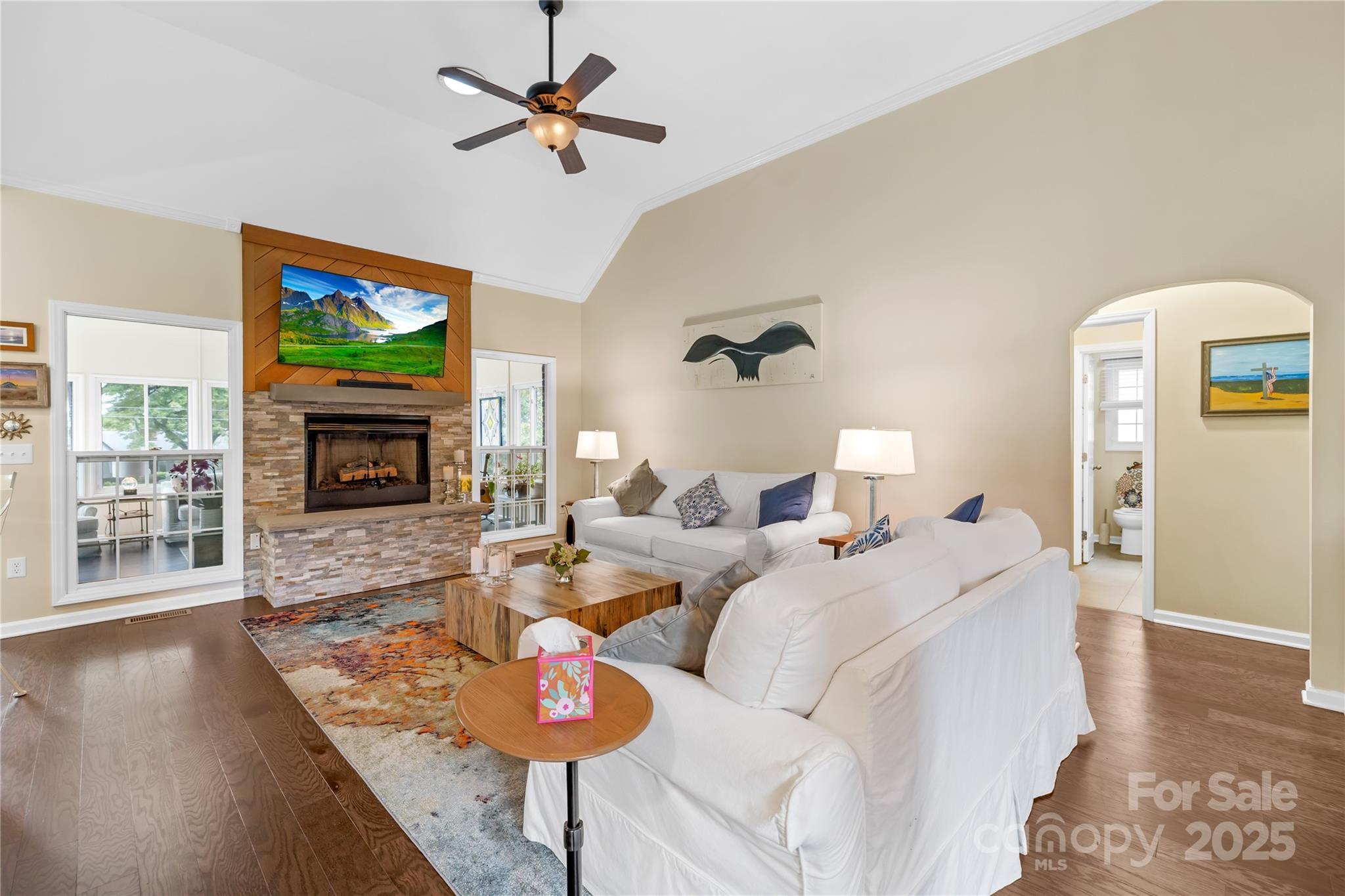 Cornelius, North Carolina, 28031, United States, 3 Bedrooms Bedrooms, ,3 BathroomsBathrooms,Residential,For Sale,1981519