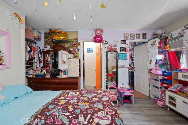 Los Angeles, California, 90044, United States, 2 Bedrooms Bedrooms, ,Residential,For Sale,1869360