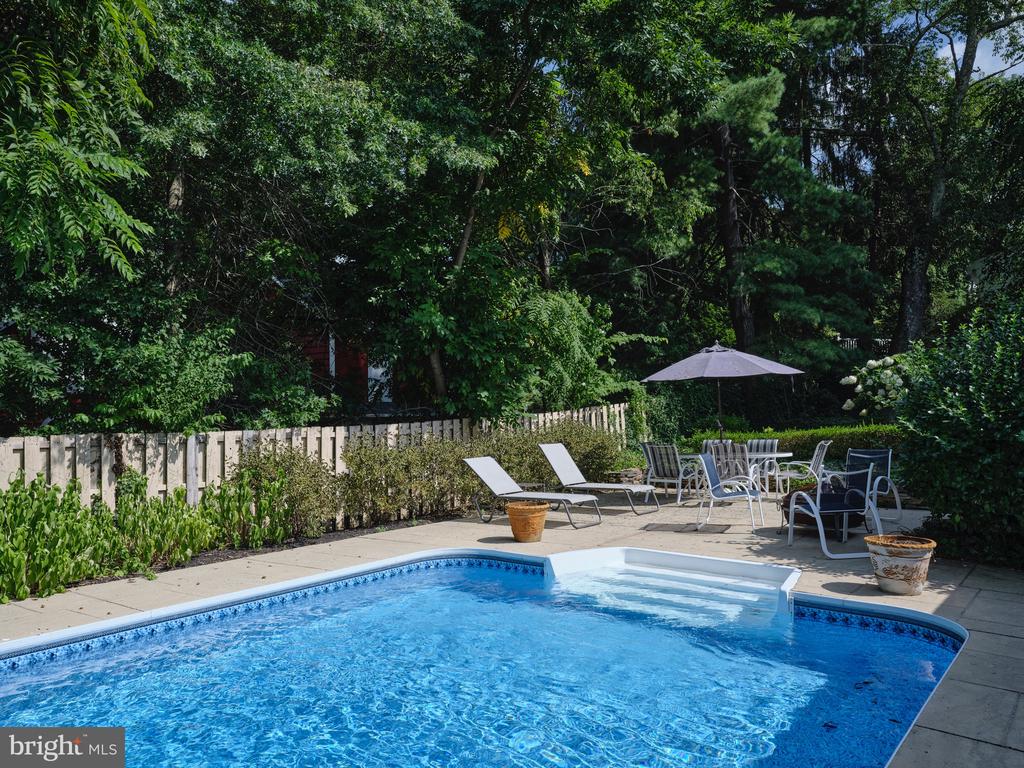Yardley, Pennsylvania, 19067, United States, 5 Bedrooms Bedrooms, ,5 BathroomsBathrooms,Residential,For Sale,1926265