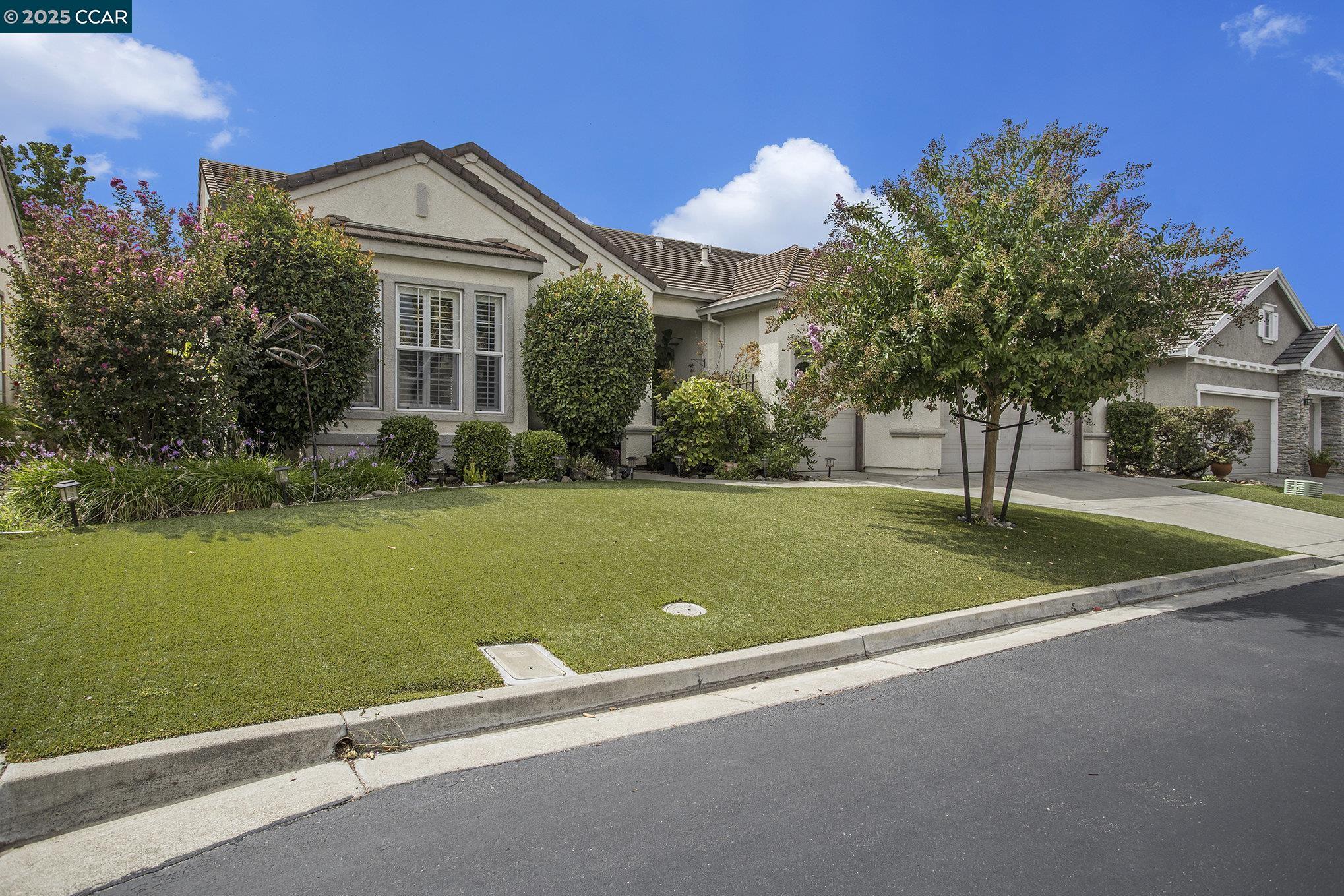 Brentwood, California, 94513, United States, 2 Bedrooms Bedrooms, ,2 BathroomsBathrooms,Residential,For Sale,1950849