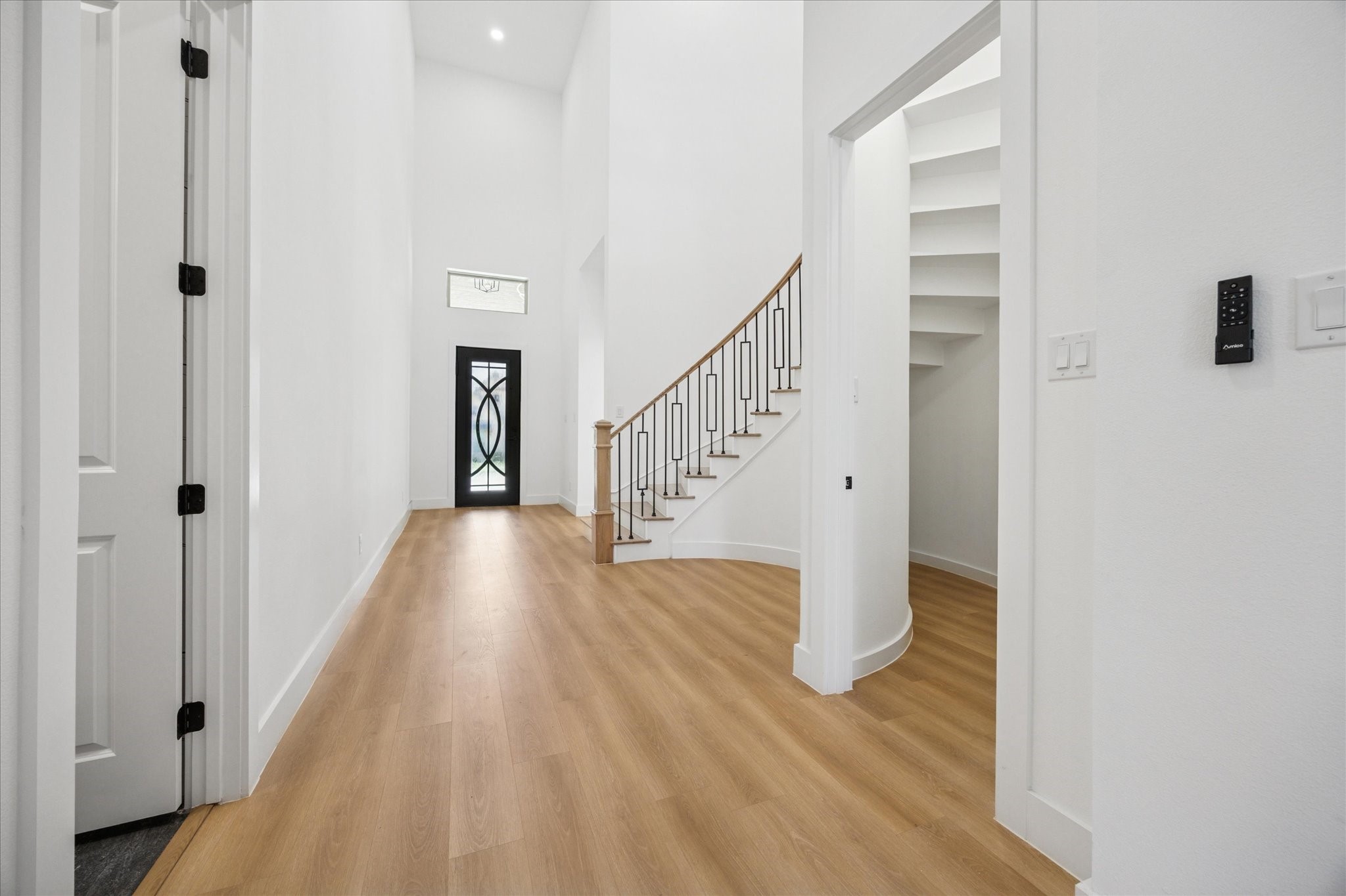 North Richland Hills, Texas, 76182, United States, 5 Bedrooms Bedrooms, ,5 BathroomsBathrooms,Residential,For Sale,1896745