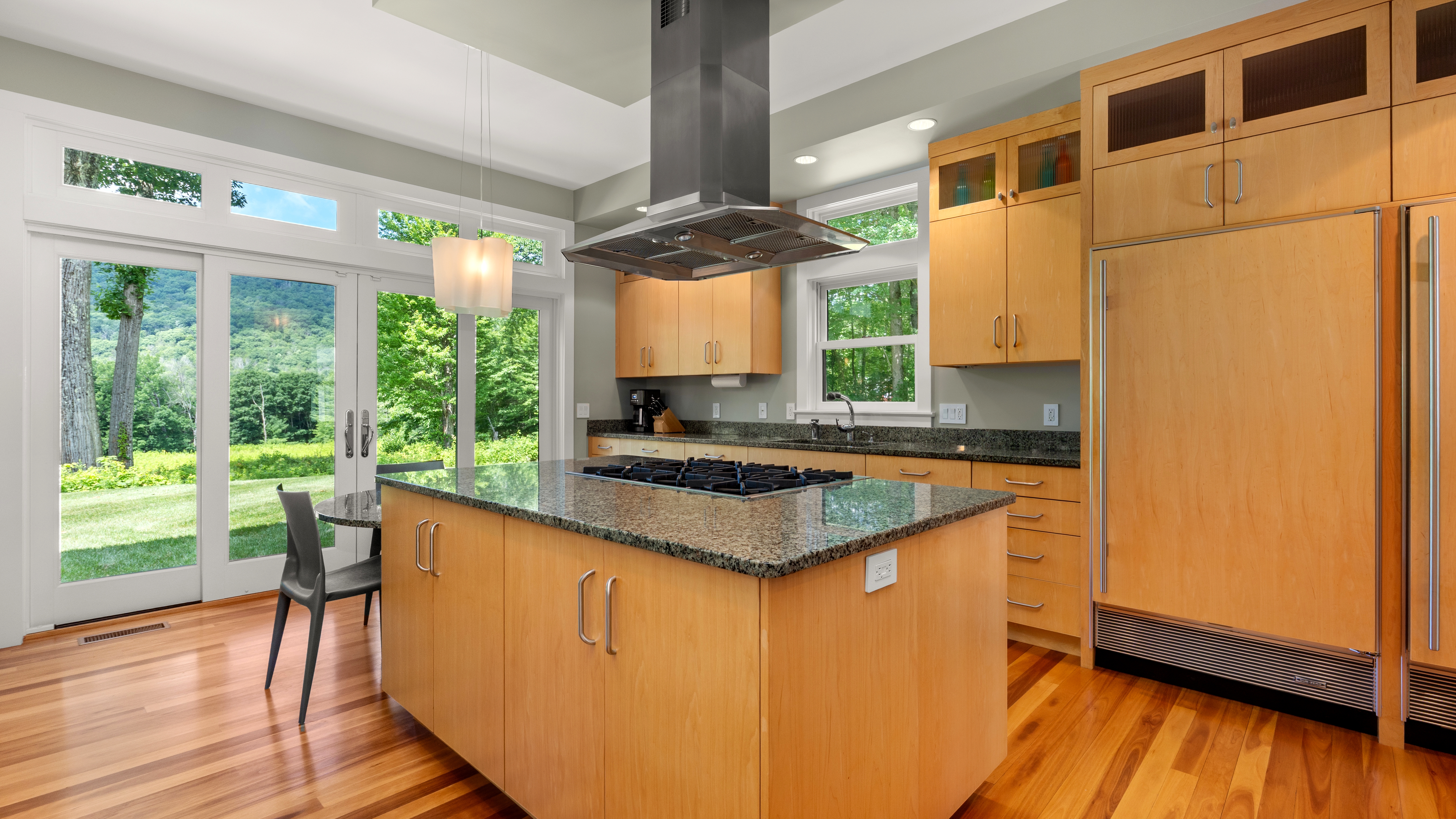  6-Acre Stockbridge Retreat: Contemporary Luxury with Views - 物件實景