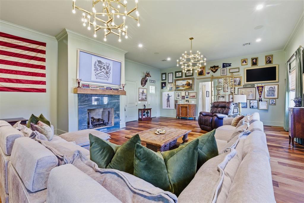 Lake Charles, Louisiana, 70605, United States, 5 Bedrooms Bedrooms, ,5 BathroomsBathrooms,Residential,For Sale,2024093