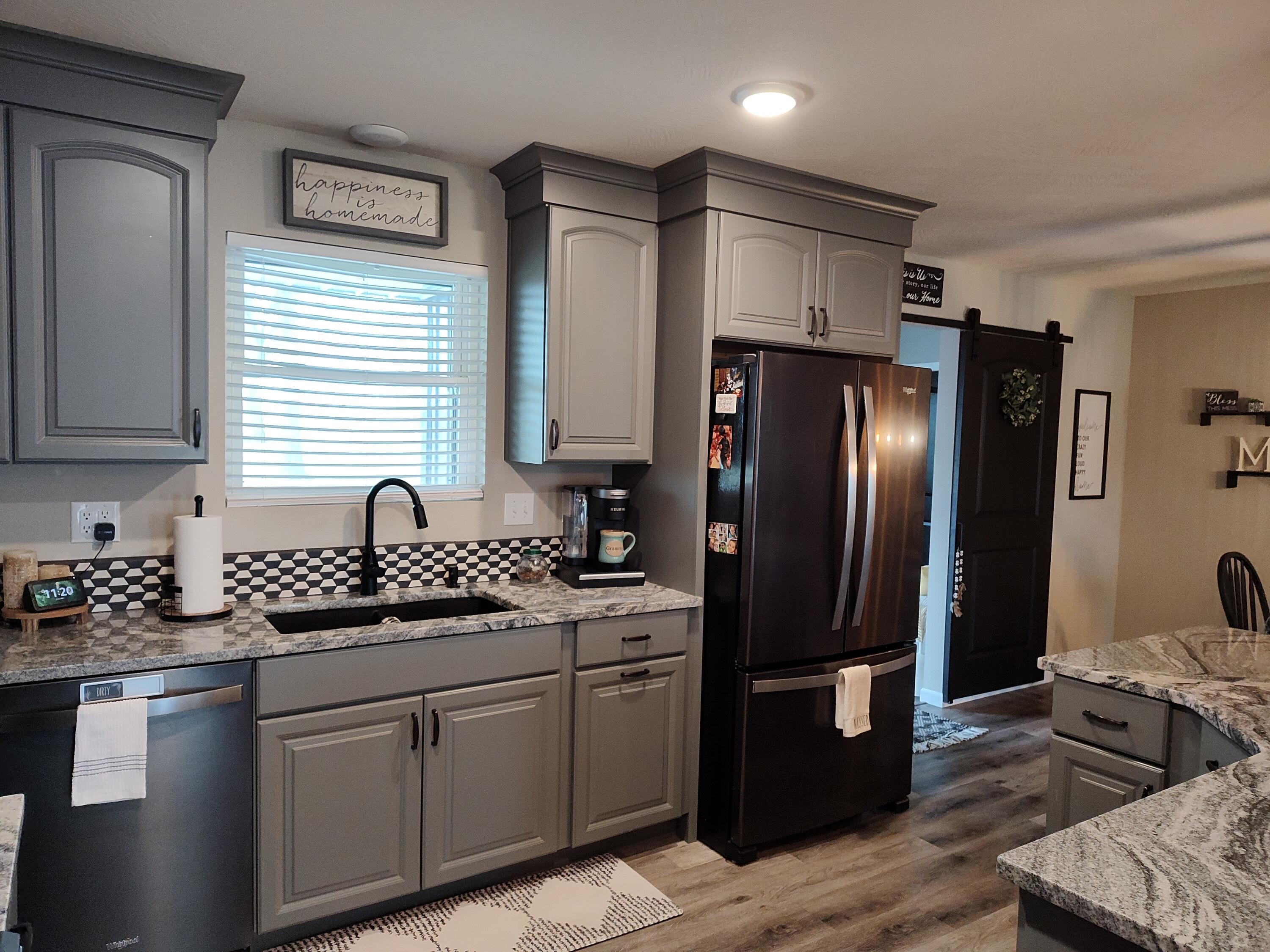 Bolivar, Missouri, 65613, United States, 2 Bedrooms Bedrooms, ,3 BathroomsBathrooms,Residential,For Sale,1975211