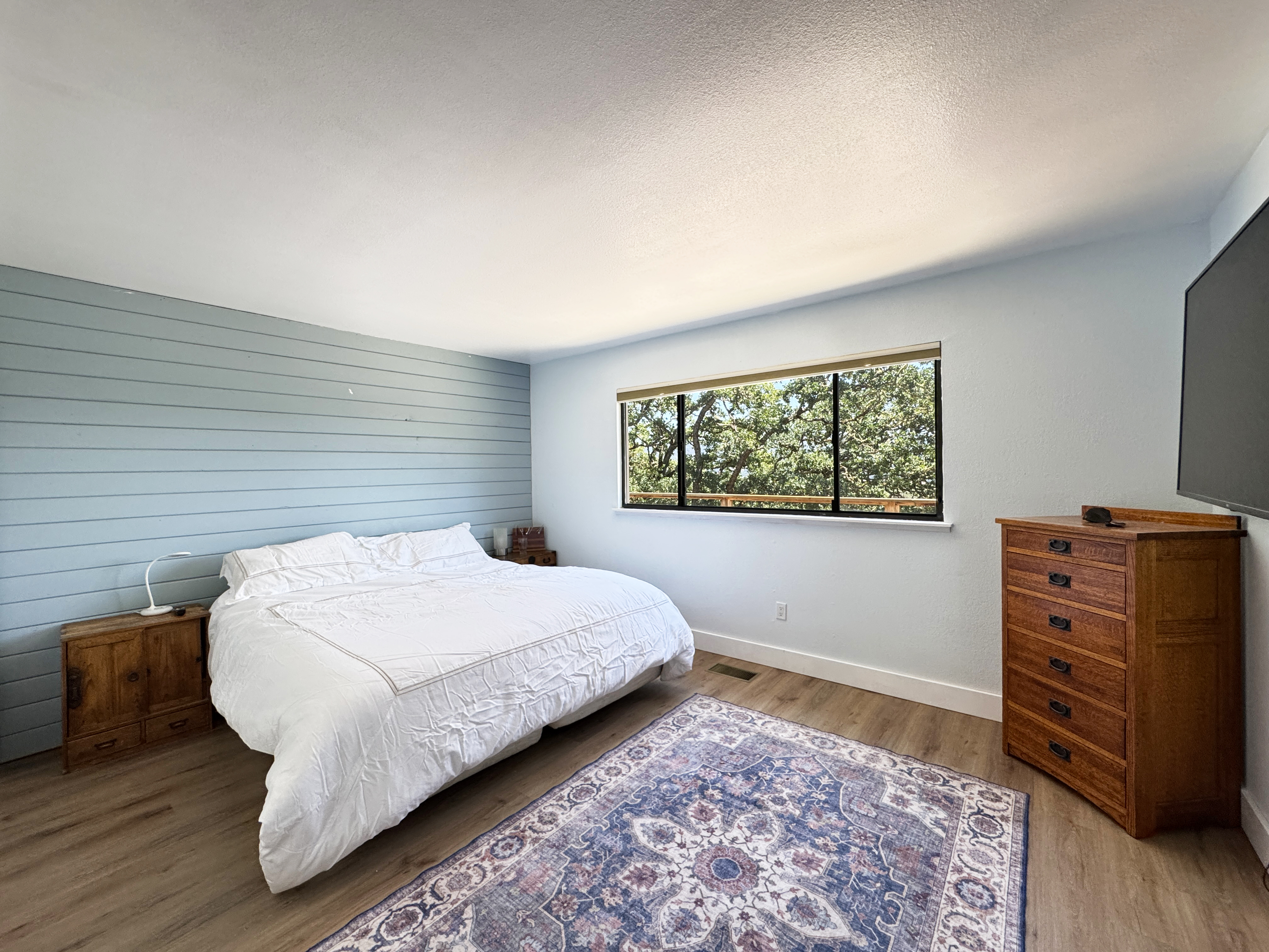 Ukiah, California, 95482, United States, 3 Bedrooms Bedrooms, ,2 BathroomsBathrooms,Residential,For Sale,1879134