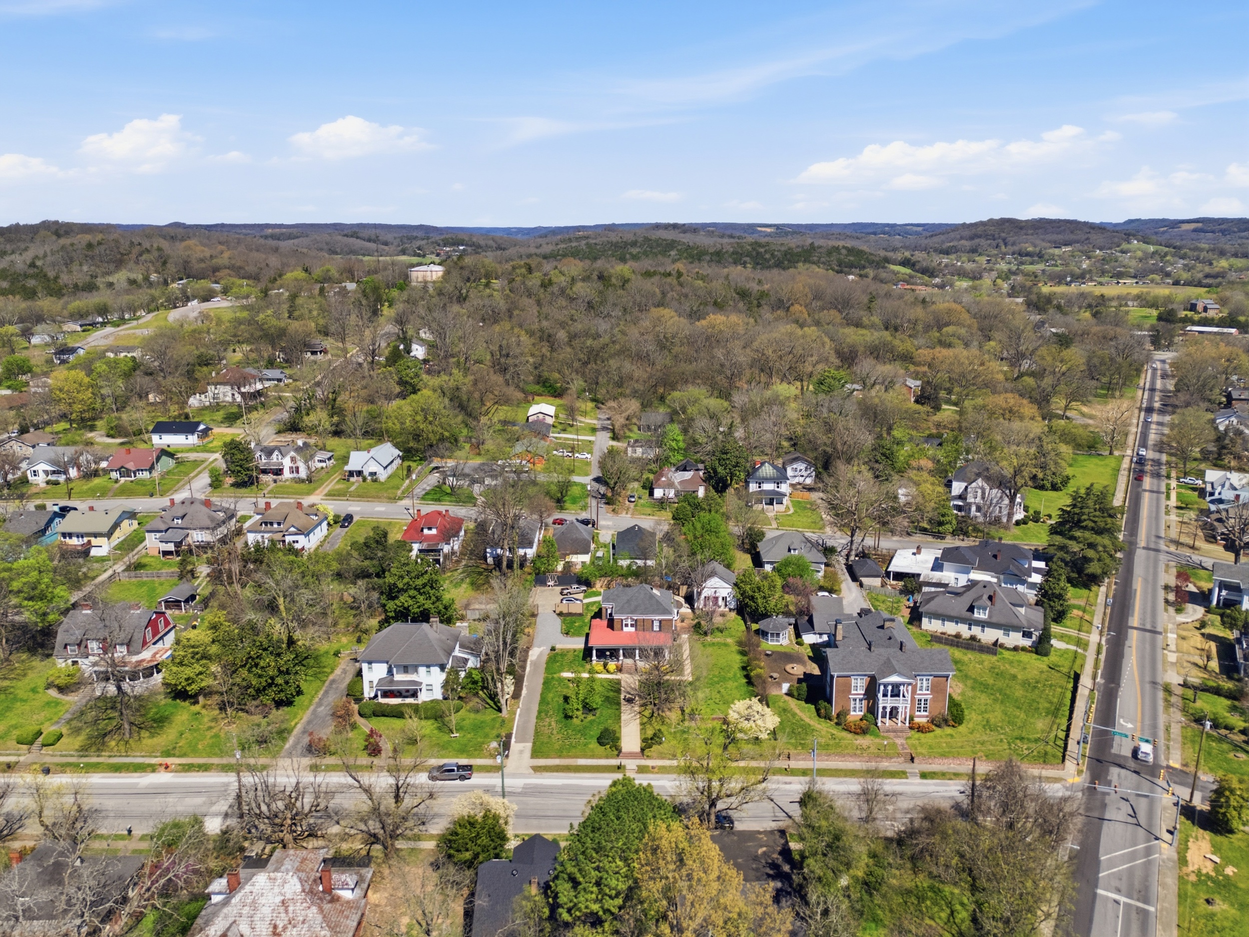  404 Washington Street East, Fayetteville, TN 37334 - 物件實景