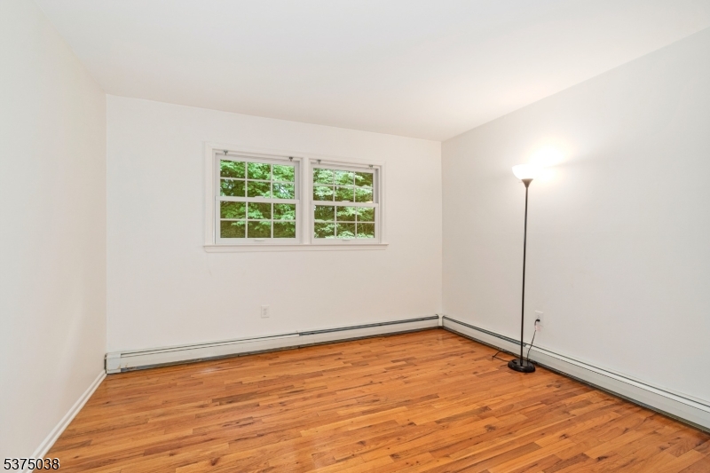 Parsippany-Troy Hills Twp., New Jersey, 07950, United States, 4 Bedrooms Bedrooms, ,3 BathroomsBathrooms,Residential,For Sale,1906733
