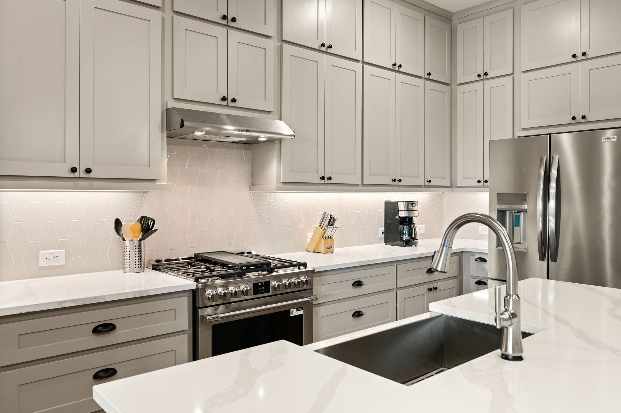  Modern Luxury Meets Effortless Living at The Abbey At Mercer Crossing - 物件實景