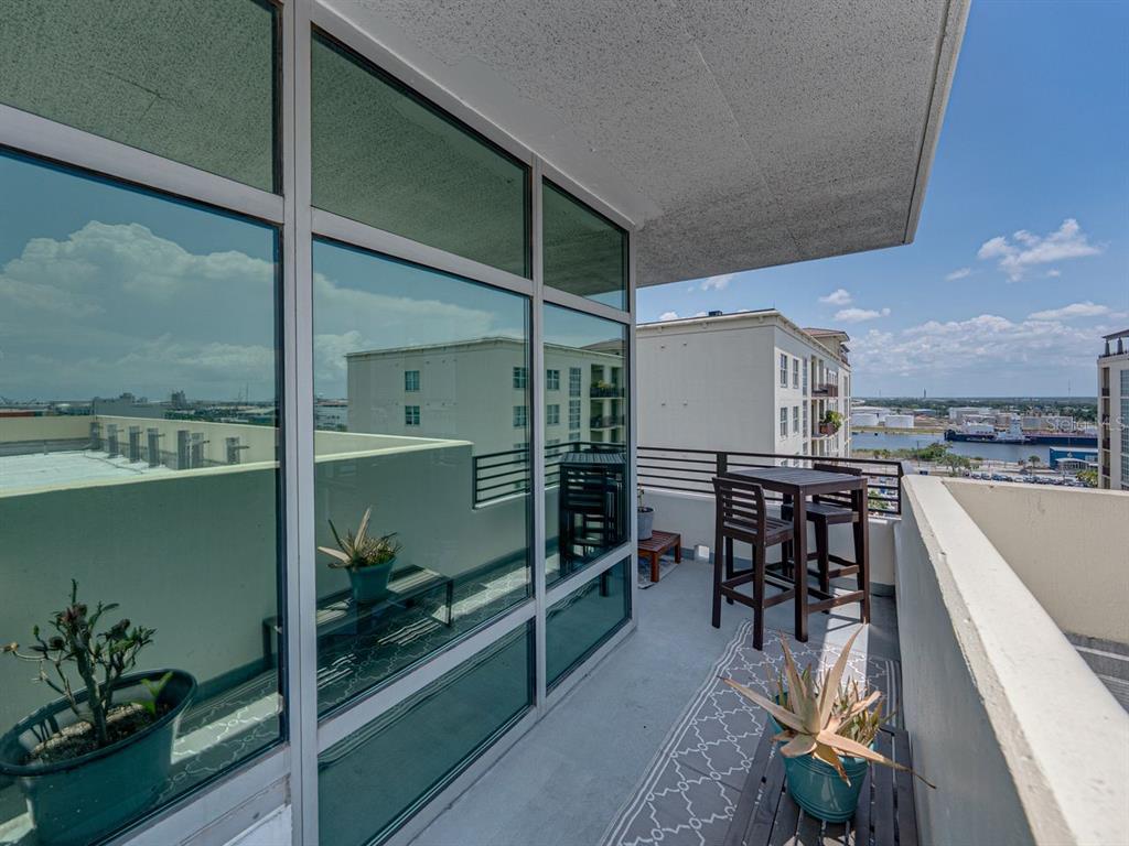 Tampa, Florida, 33602, United States, 1 Bedroom Bedrooms, ,2 BathroomsBathrooms,Residential,For Sale,1807675