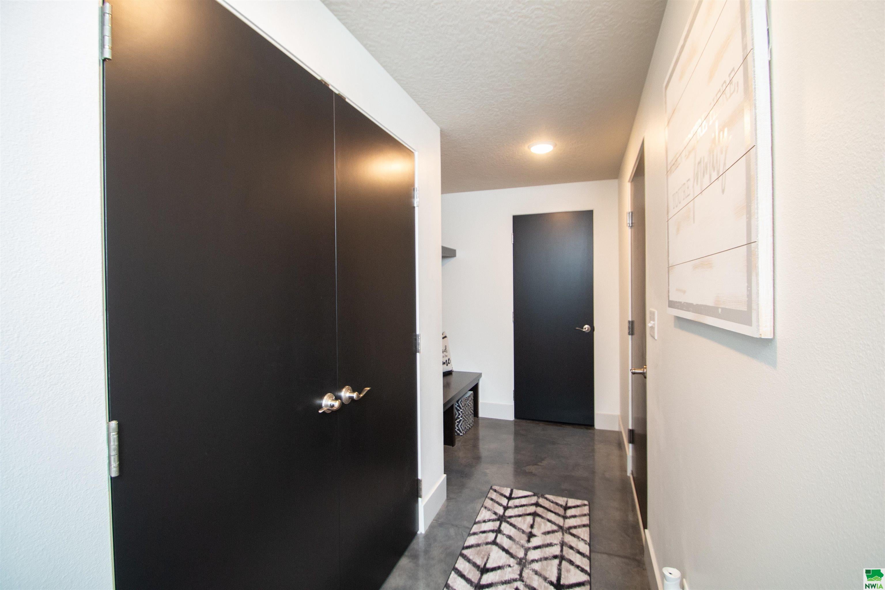 Dakota Dunes, South Dakota, 57049, United States, 3 Bedrooms Bedrooms, ,3 BathroomsBathrooms,Residential,For Sale,1984312