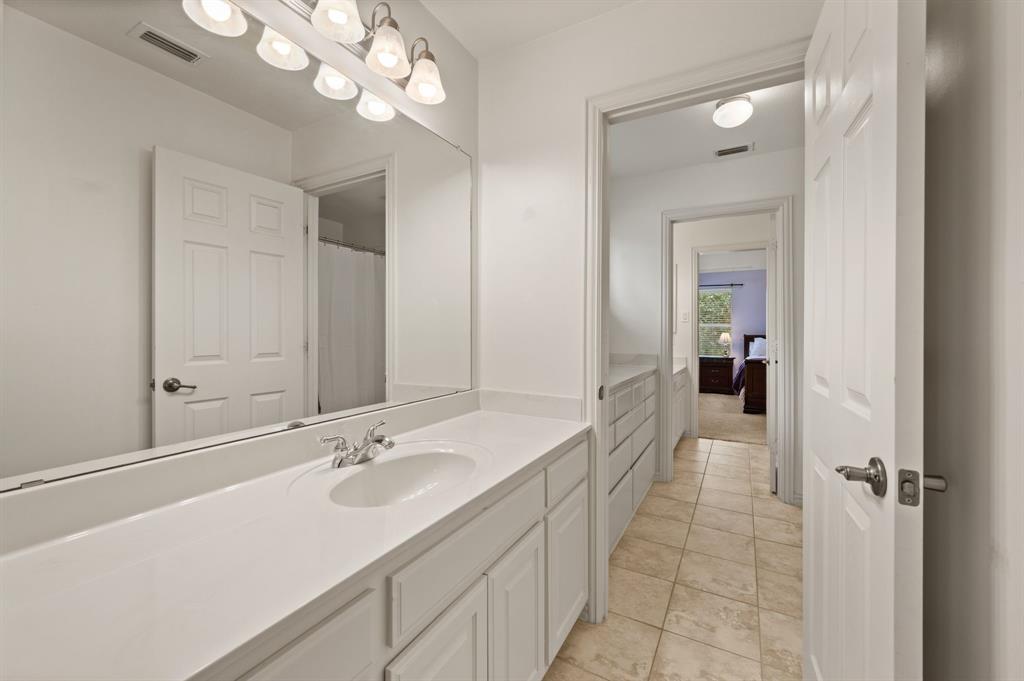 McKinney, Texas, 75071, United States, 5 Bedrooms Bedrooms, ,4 BathroomsBathrooms,Residential,For Sale,1889939