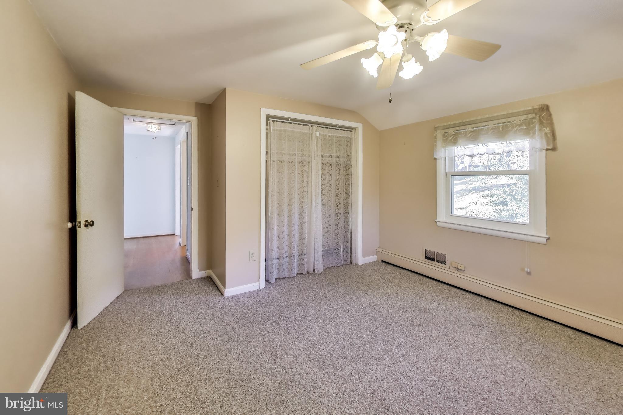 Cheverly, Maryland, 20785, United States, 5 Bedrooms Bedrooms, ,2 BathroomsBathrooms,Residential,For Sale,1990402