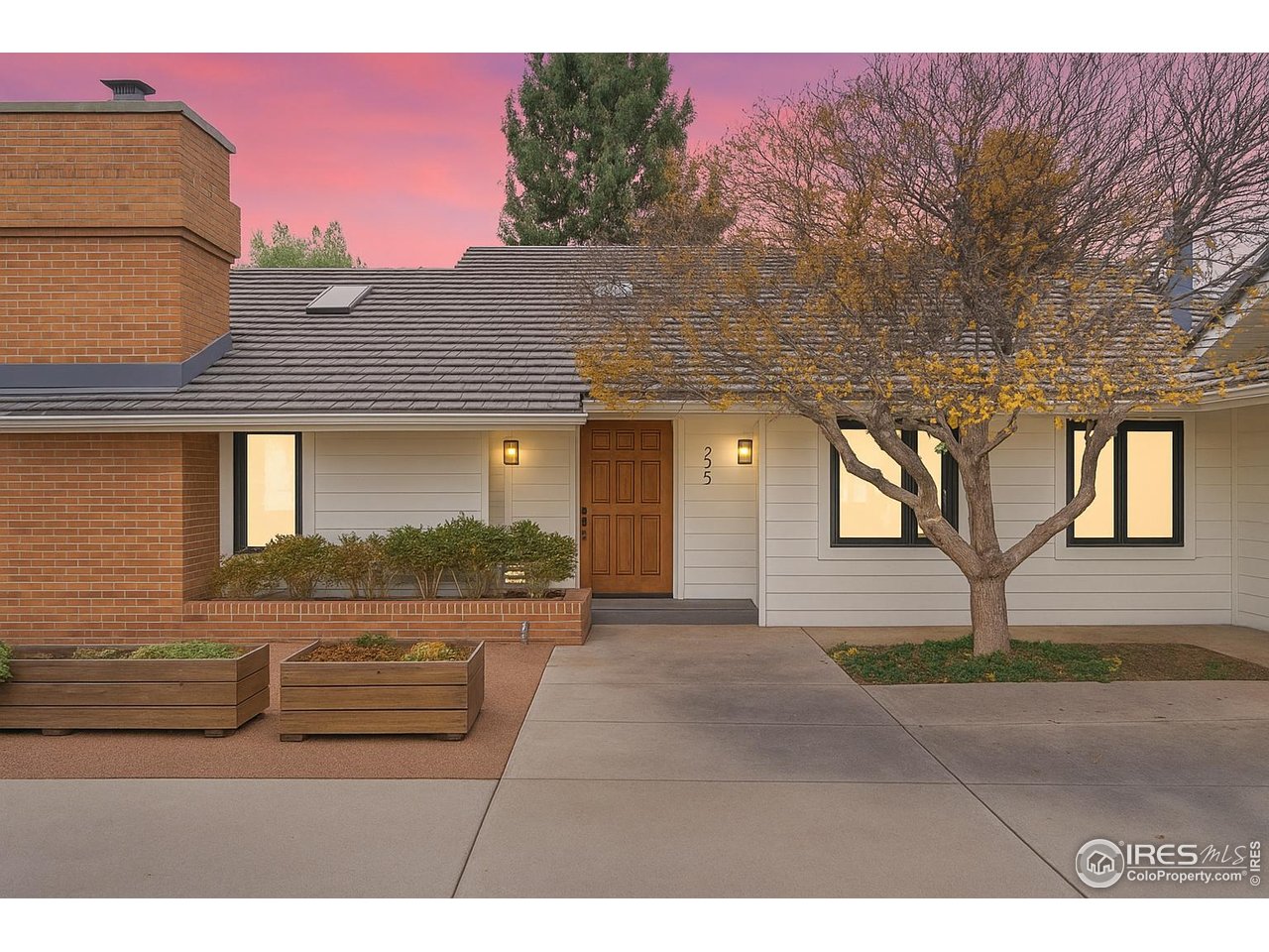 Boulder, Colorado, 80301, United States, 3 Bedrooms Bedrooms, ,3 BathroomsBathrooms,Residential,For Sale,1991465