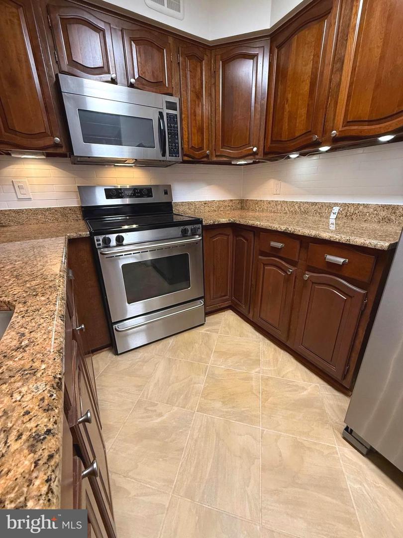 Washington, District of Columbia, 20007, United States, 1 Bedroom Bedrooms, ,1 BathroomBathrooms,Residential,For Sale,1941615