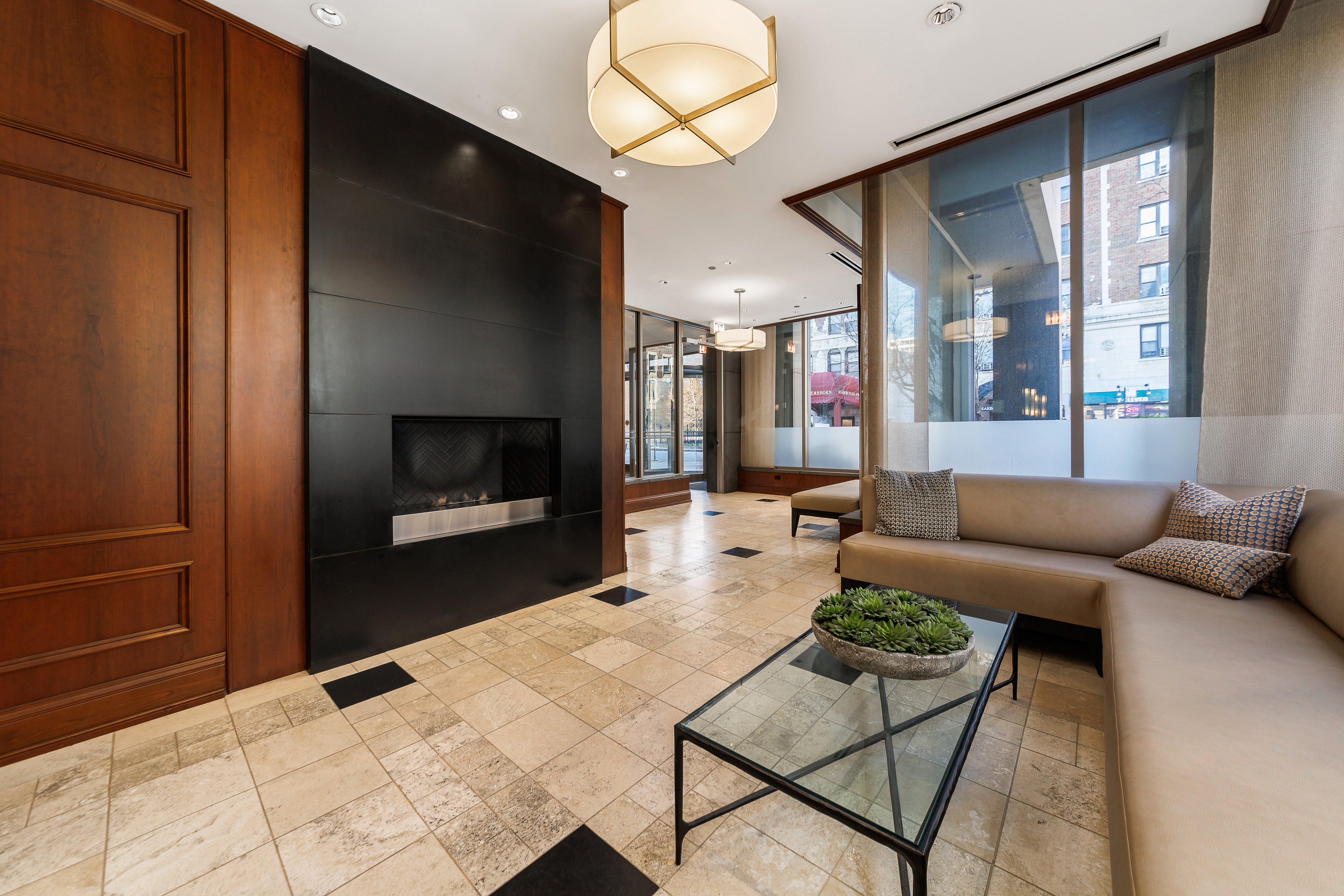  Step into Elevated City Living with this Exceptional Contemporary Residence - 物件實景