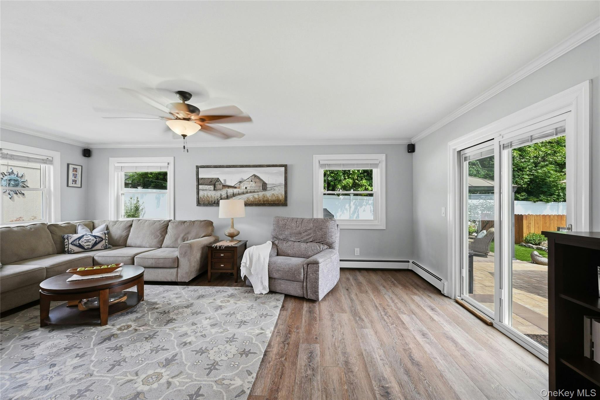  139 N Summit Avenue, Patchogue, NY, 11772 - 物件實景