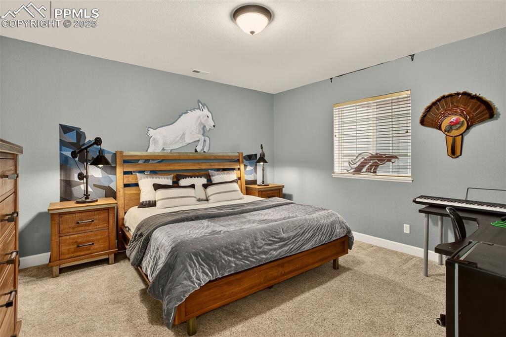 Colorado Springs, Colorado, 80927, United States, 6 Bedrooms Bedrooms, ,4 BathroomsBathrooms,Residential,For Sale,1986329