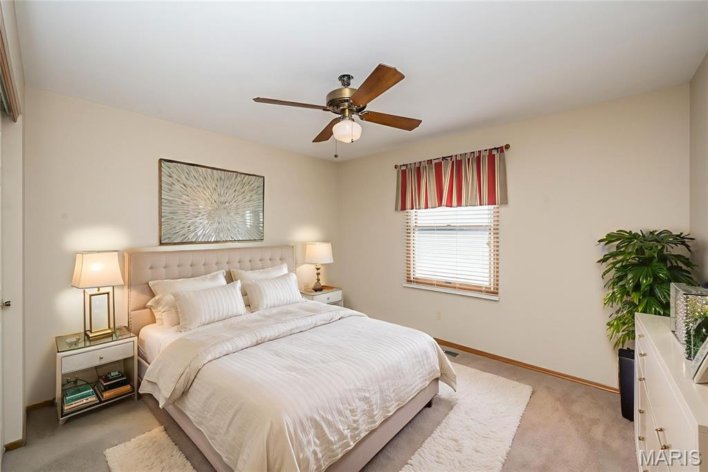 Chesterfield, Missouri, 63005, United States, 4 Bedrooms Bedrooms, ,3 BathroomsBathrooms,Residential,For Sale,1989616