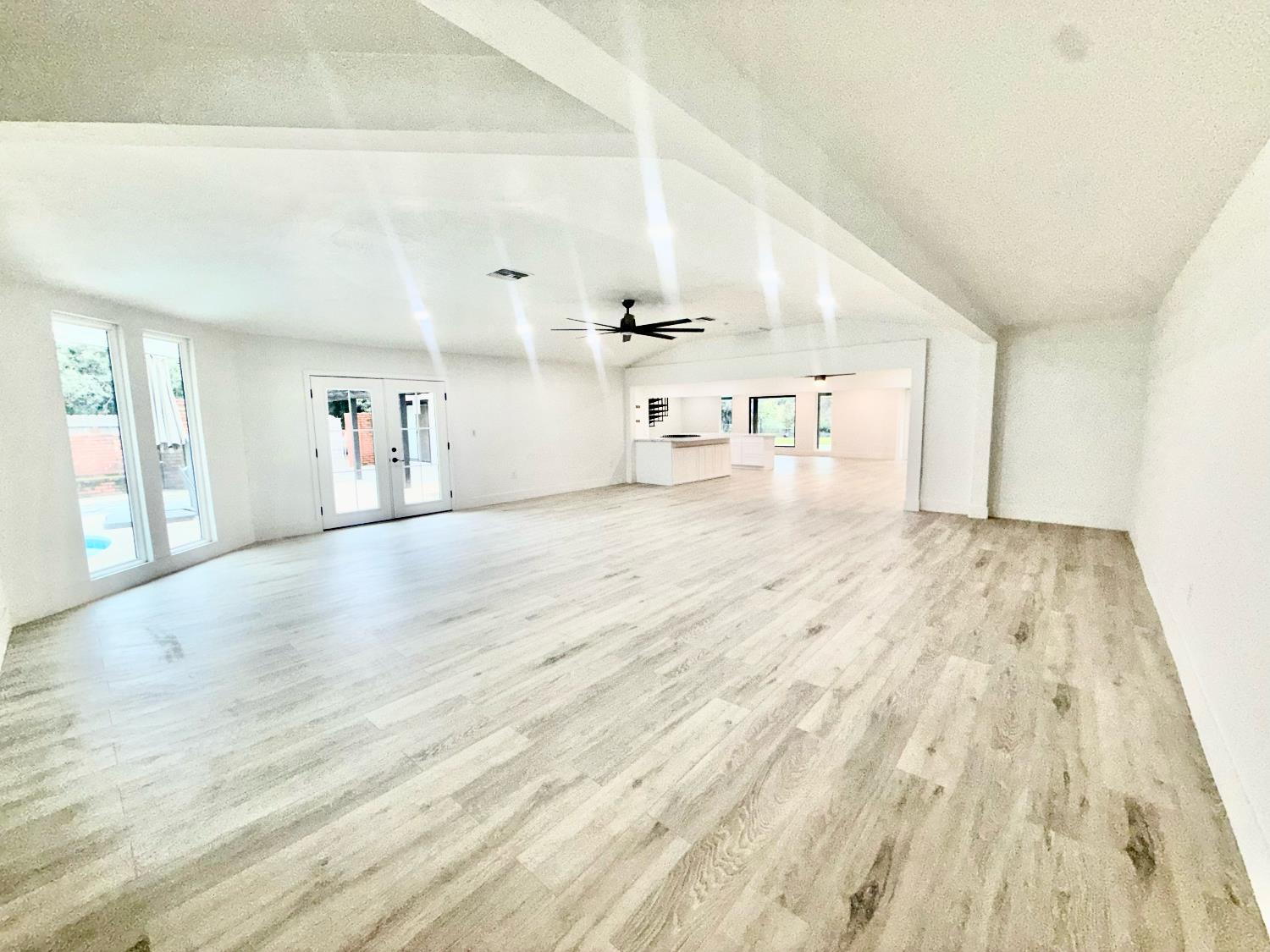 Clovis, California, 93619, United States, 5 Bedrooms Bedrooms, ,5 BathroomsBathrooms,Residential,For Sale,2005312