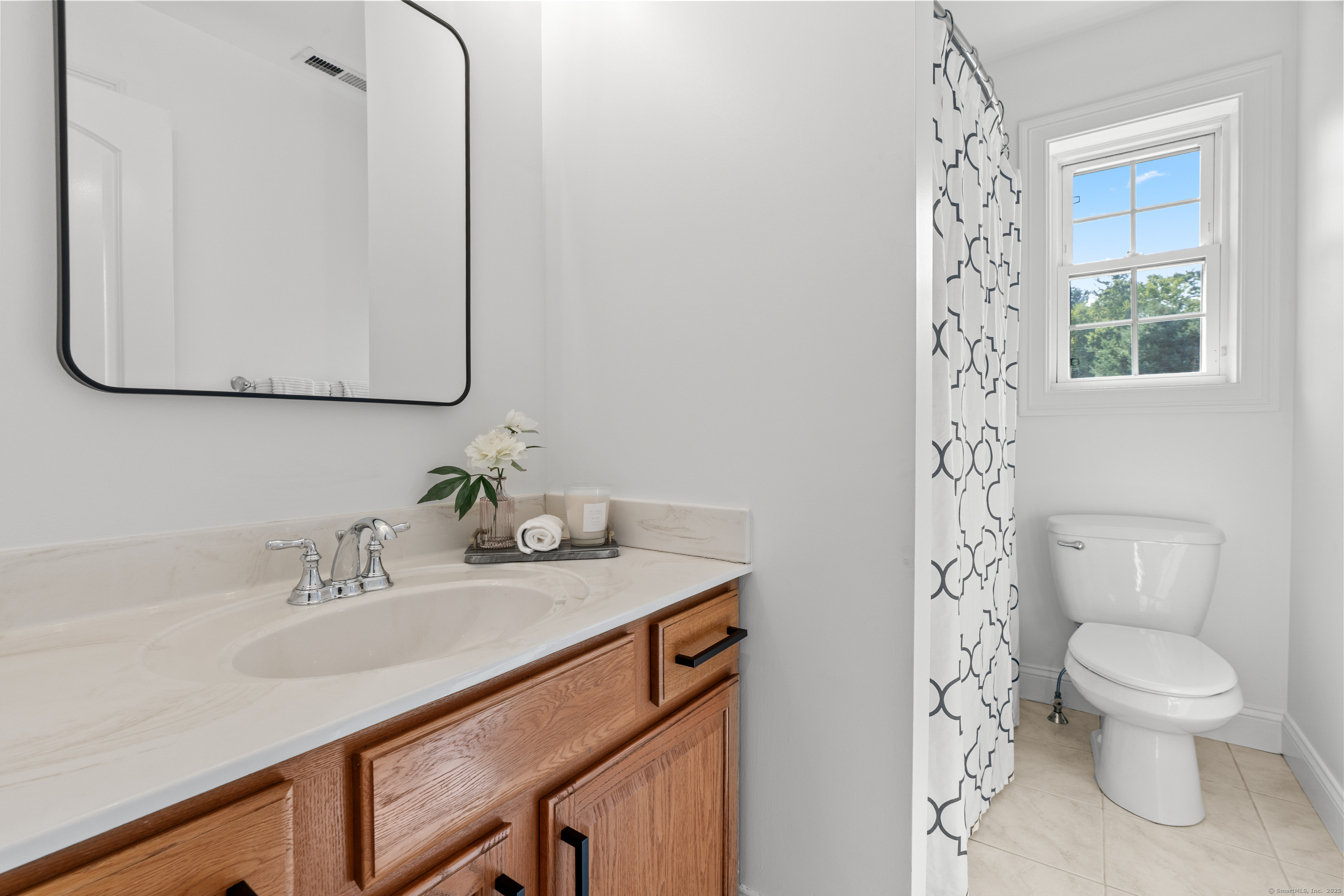 Manchester, Connecticut, 06040, United States, 4 Bedrooms Bedrooms, ,3 BathroomsBathrooms,Residential,For Sale,1919833