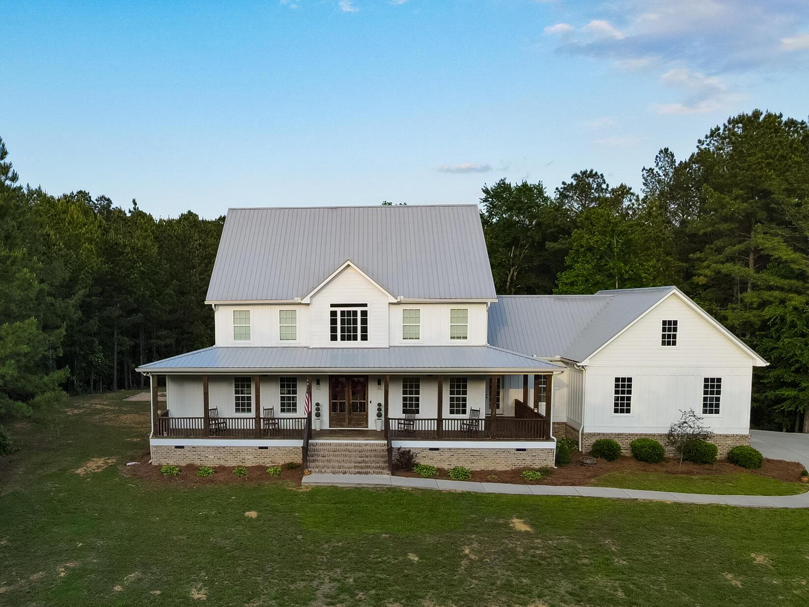 Chatsworth, Georgia, 30705, United States, 3 Bedrooms Bedrooms, ,4 BathroomsBathrooms,Residential,For Sale,1846630