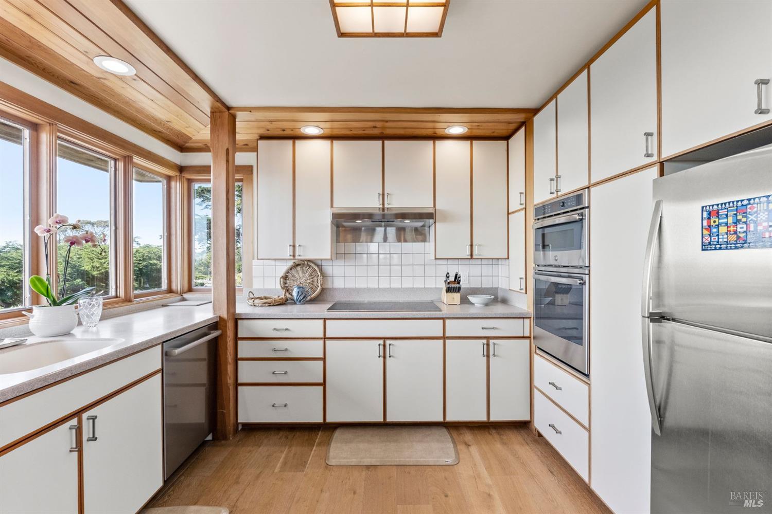 Bolinas, California, 94924, United States, 2 Bedrooms Bedrooms, ,3 BathroomsBathrooms,Residential,For Sale,1906337