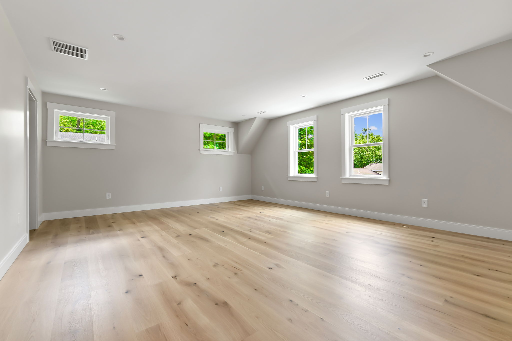  4 Brown Ave, Newburyport, MA, 01950 - 物件實景
