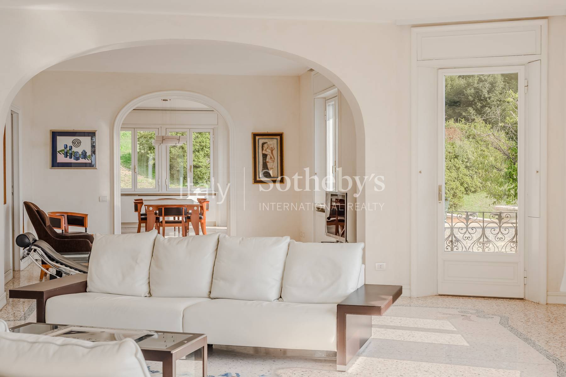  Elegant Villa with a Historic Park and Lake Views - 物件實景