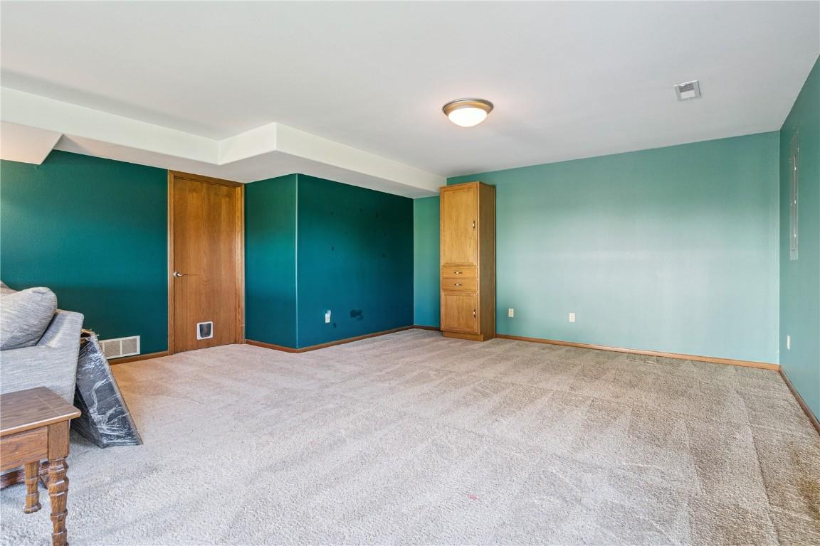 North Liberty, Iowa, 52317, United States, 3 Bedrooms Bedrooms, ,3 BathroomsBathrooms,Residential,For Sale,1979830