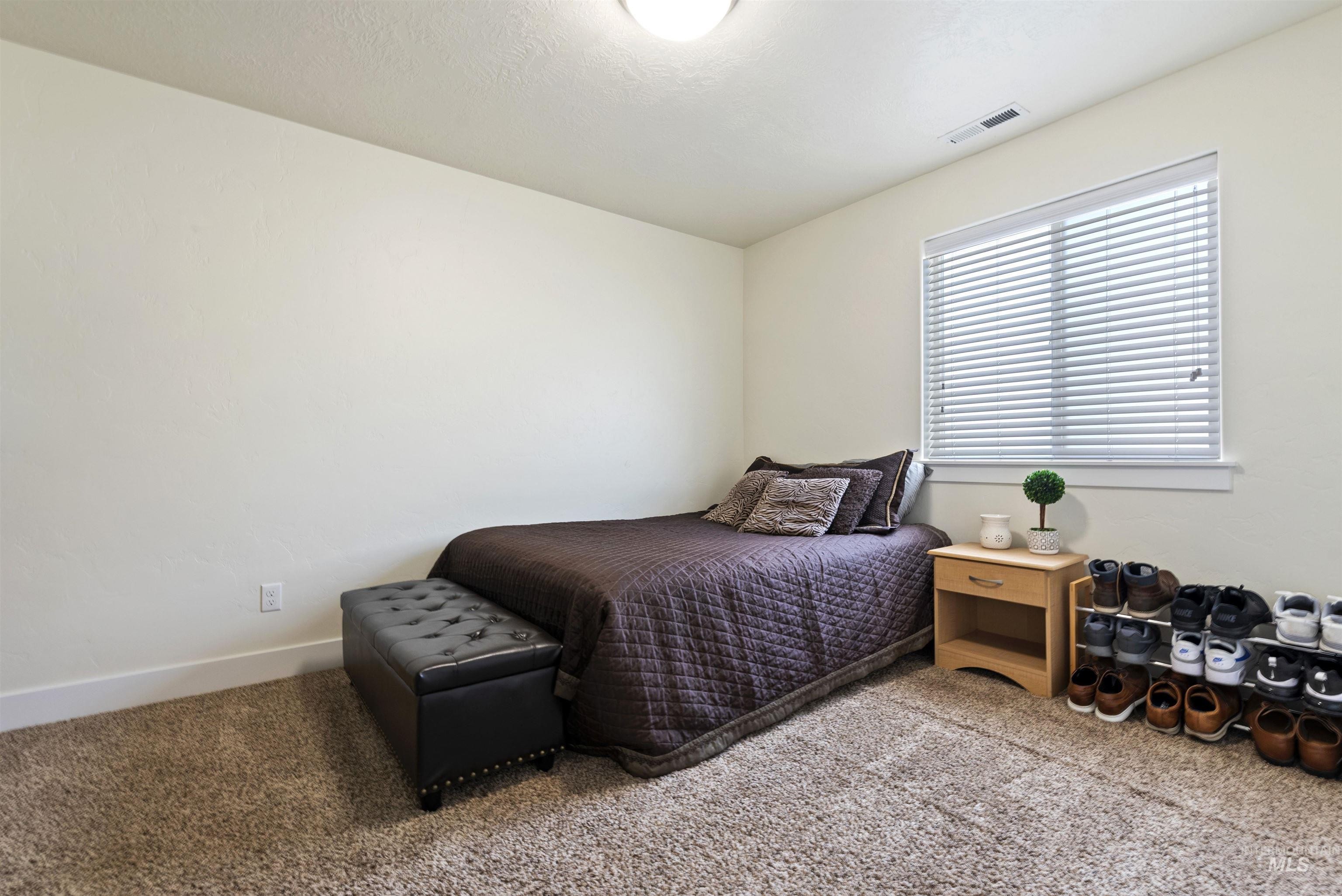 9533 De Witt St, Boise, Idaho, 83704, United States, 3 Bedrooms Bedrooms, ,3 BathroomsBathrooms,Residential,For Sale,9533 De Witt St,1432478