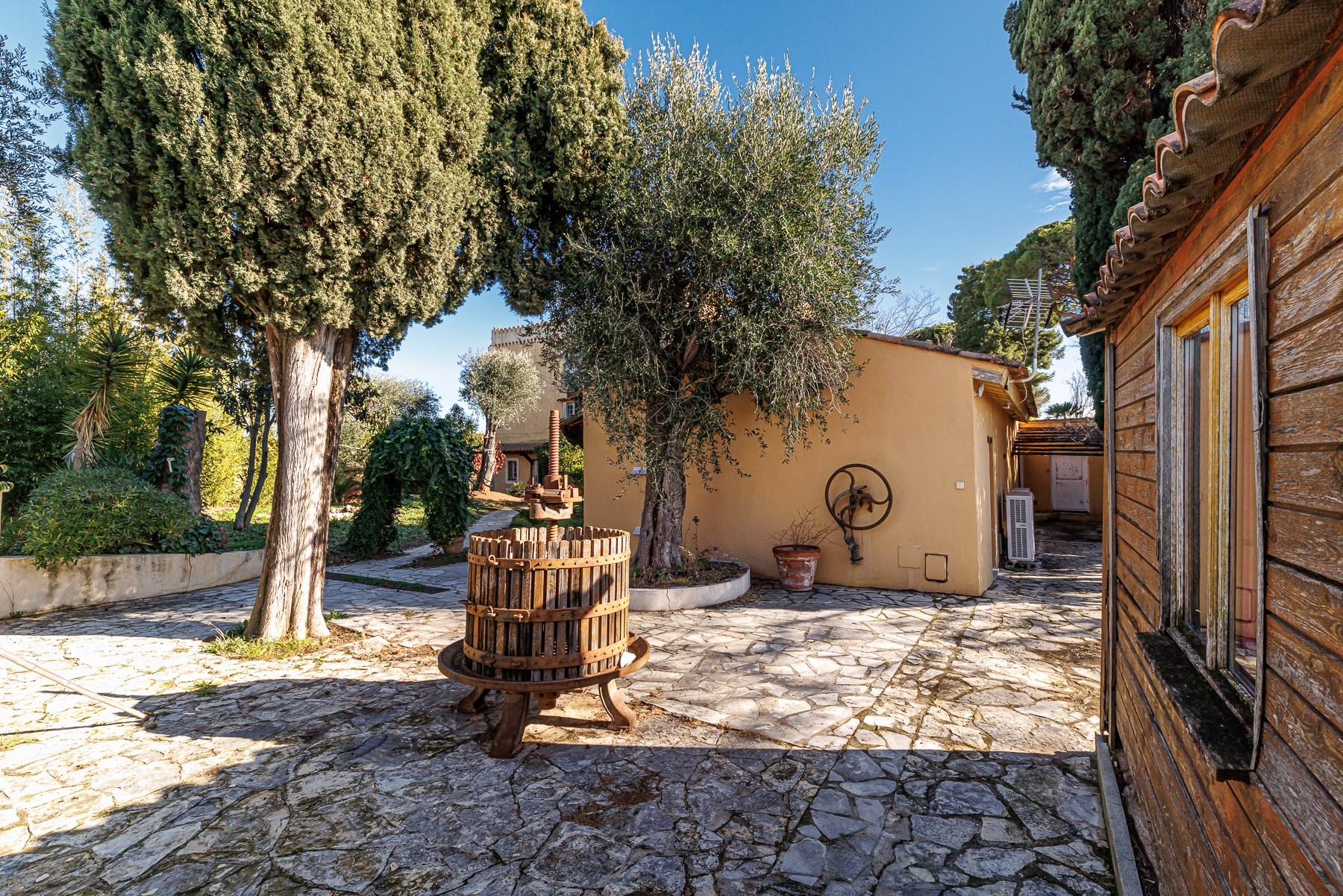  Historic estate with panoramic sea views for sale in Nice Fabron - 物件實景