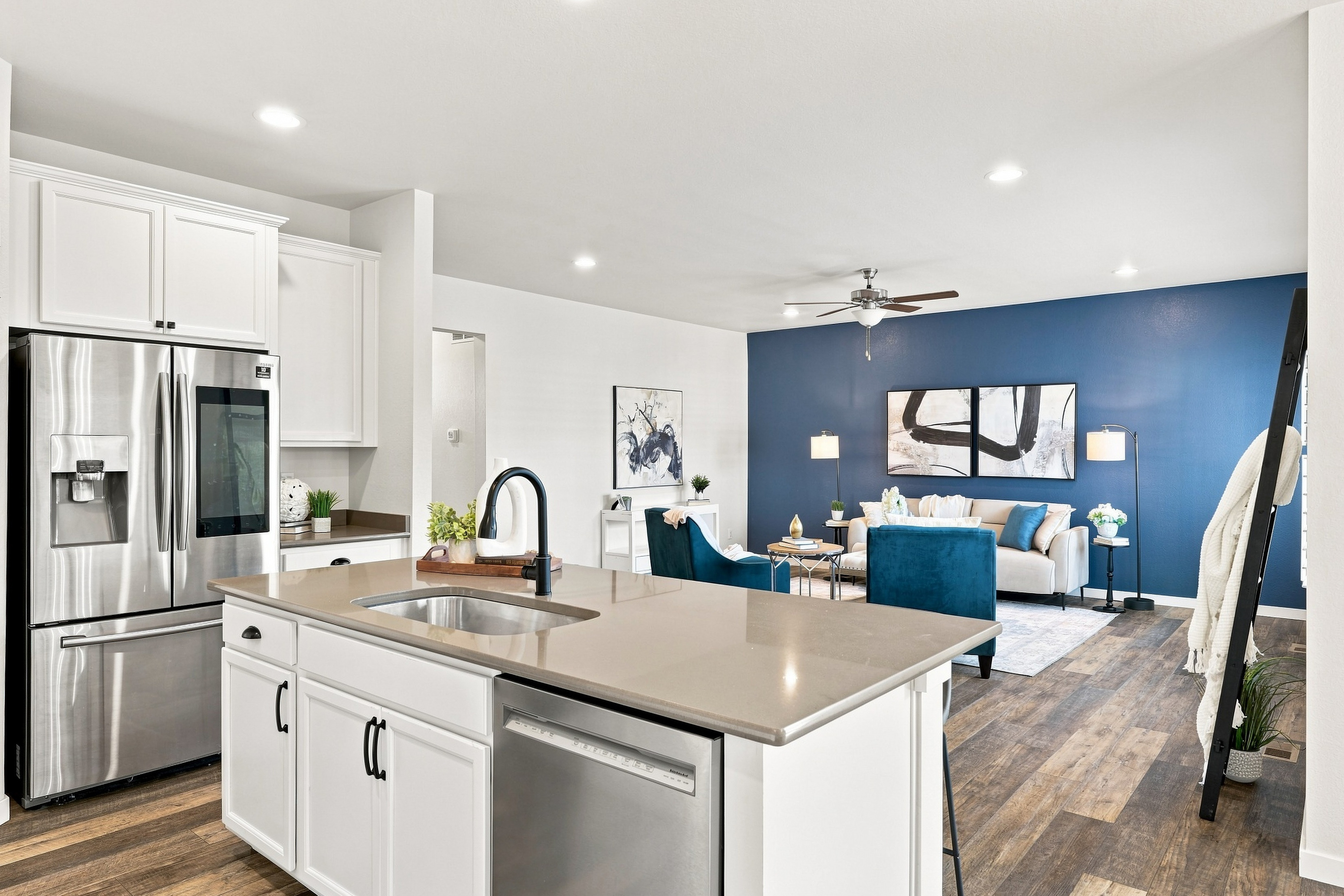  Modern Comfort Meets Everyday Function at 1123 Ibex Drive - 物件實景