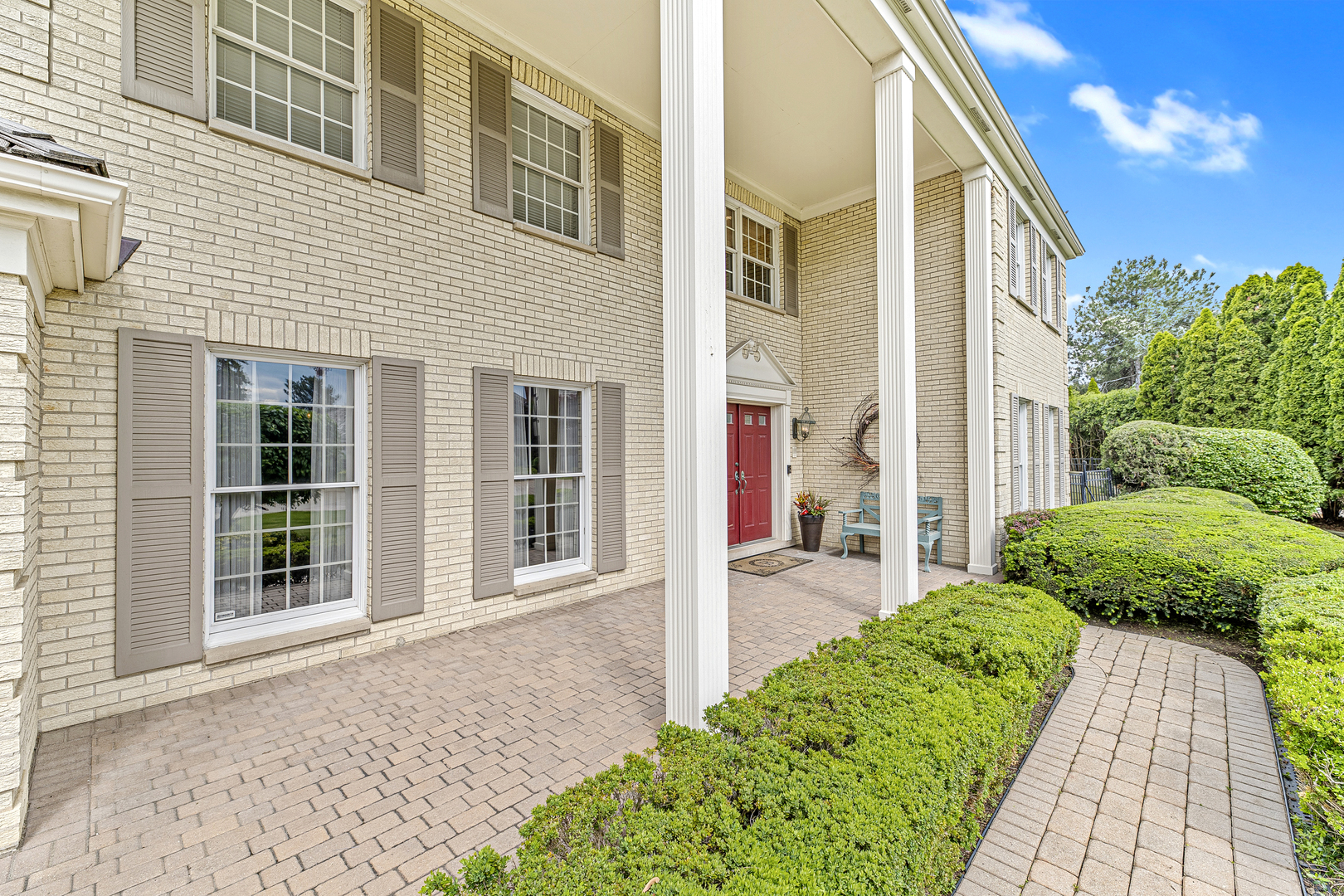 Glenview, Illinois, 60026, United States, 5 Bedrooms Bedrooms, ,4 BathroomsBathrooms,Residential,For Sale,1951003