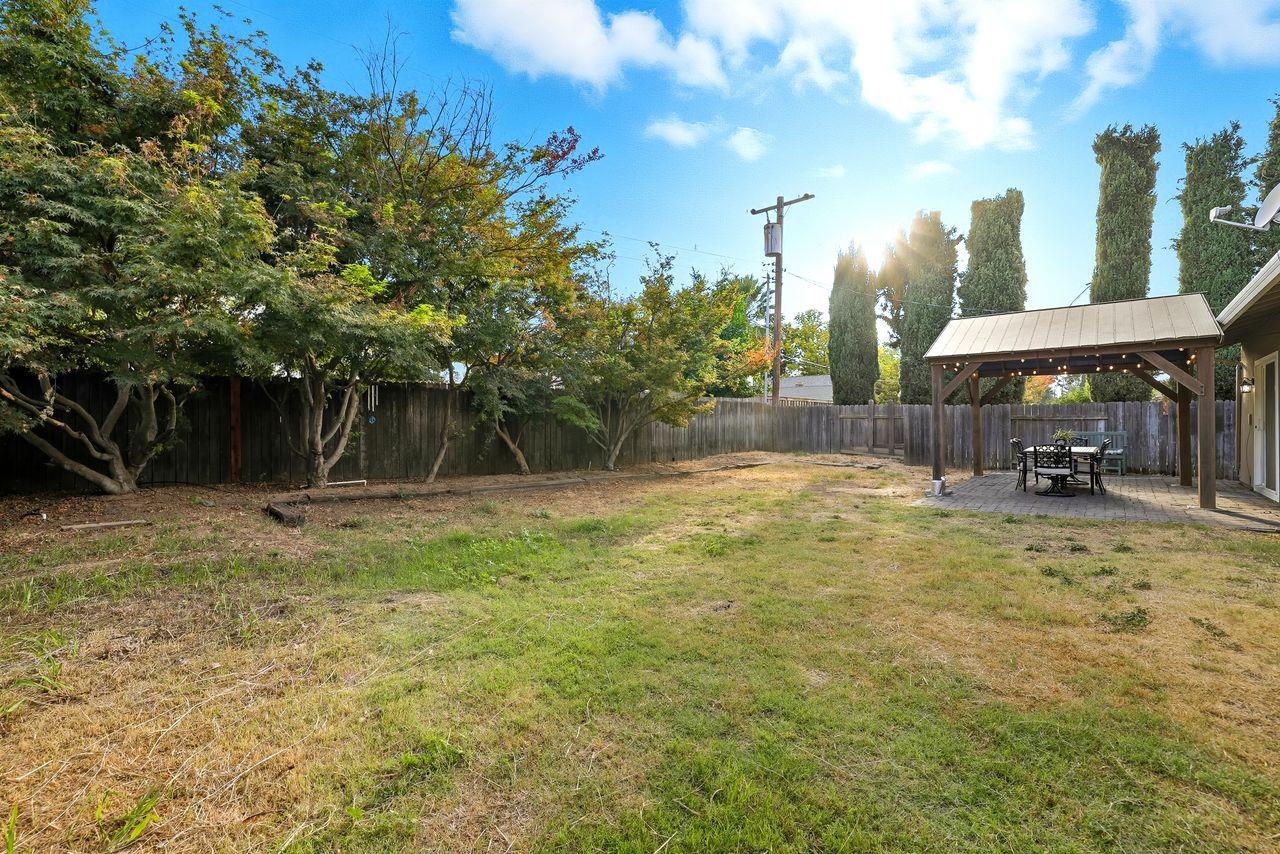 Sacramento, California, 95826, United States, 3 Bedrooms Bedrooms, ,2 BathroomsBathrooms,Residential,For Sale,1968720