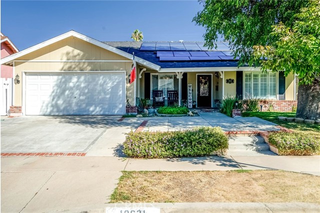 Canyon Country, California, 91351, United States, 4 Bedrooms Bedrooms, ,2 BathroomsBathrooms,Residential,For Sale,1977550