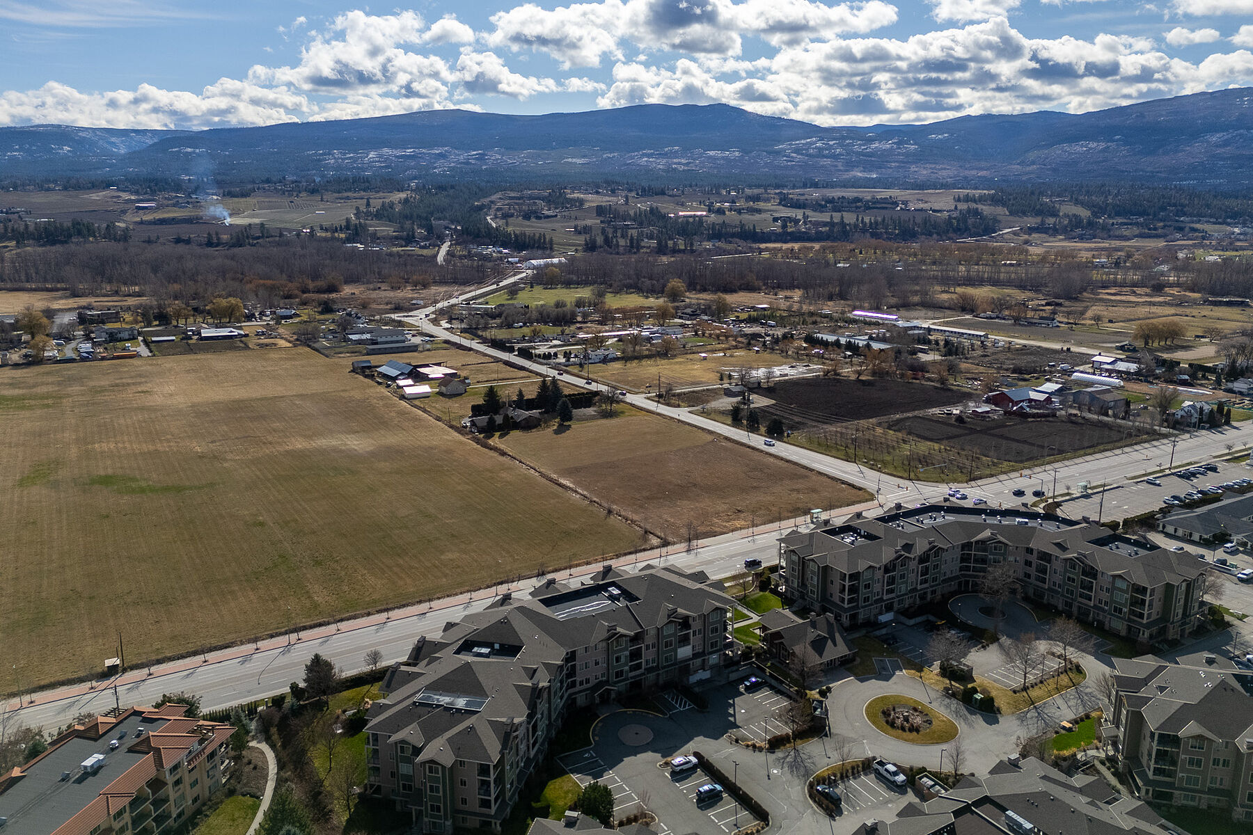  Mission Meadows Condo - 物件實景